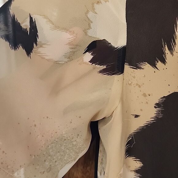 Vince Camuto Cow Print Chiffon Top - Picture 8 of 9